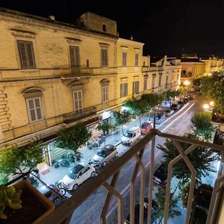 Turenum Apartment Trani Bagian luar foto