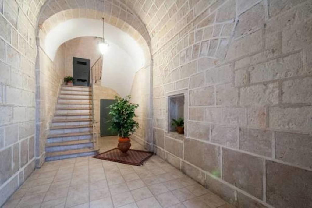 Turenum Apartment Trani Bagian luar foto