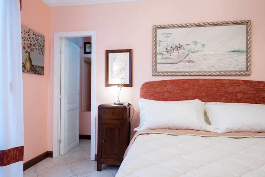 Turenum Apartment Trani Bagian luar foto
