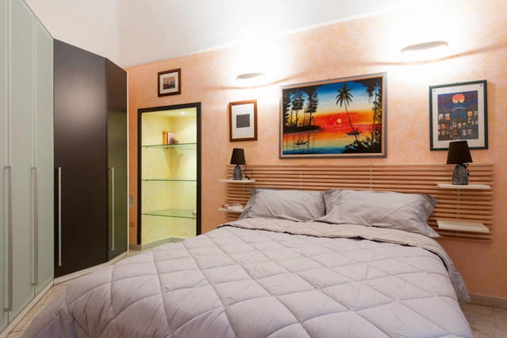 Turenum Apartment Trani Bagian luar foto