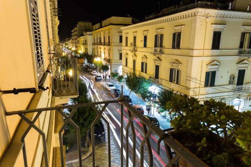 Turenum Apartment Trani Bagian luar foto